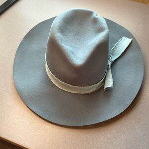 Olive & Pique — Rare Blue